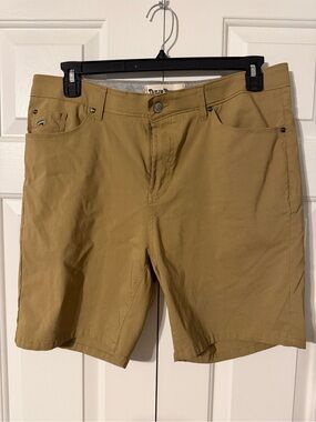 Tailor Vintage Men's Flat-Front Tan Shorts